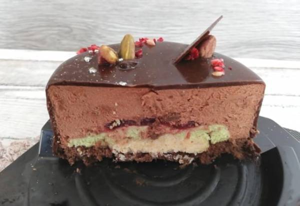 「今年のXmasケーキはローソンで！」ローソン×ゴディバのケーキが華やかすぎる！