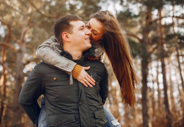 私を彼女にして！女性人気の高い「癒し男性」の共通点4つとは