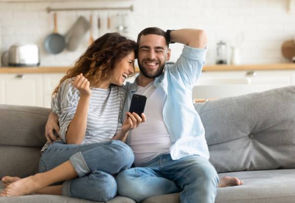 私を彼女にして！女性人気の高い「癒し男性」の共通点4つとは