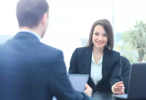 コレされたことある？女性が本命だけにする「好きアピール」4つ