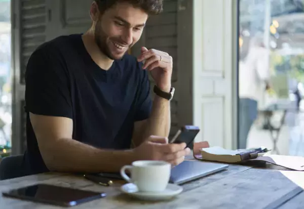 【片想い男性必見】LINEで意中の女性の「脈アリ度」を見抜くコツ