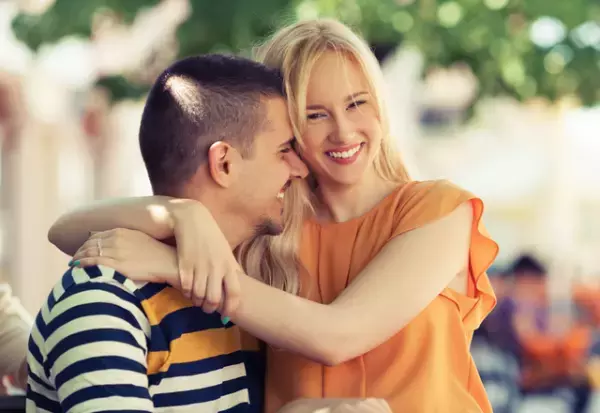 バレバレ？！女性が「好きな男性にだけ」しちゃうこと