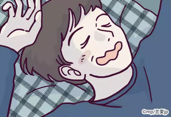 「え…？」雑貨屋で棚に隠れる”人影”が居眠り！？”好き勝手な姿”に唖然…＜店員とのトラブルエピソード＞