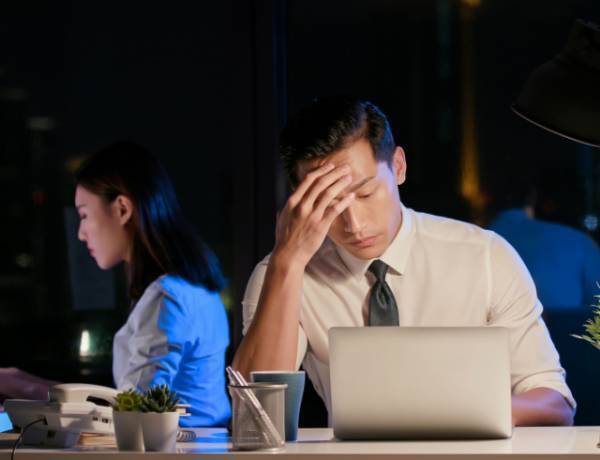 “男性なら”残業しても大丈夫？「家庭があるのは私たちも一緒なのに…」男性に聞いた【男性特有の生きづらさ】