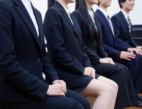 「面接では言葉より態度が大事？」78％がYesと回答。その理由は…「短時間で判断する必要がある」「言葉は取り繕えるから」