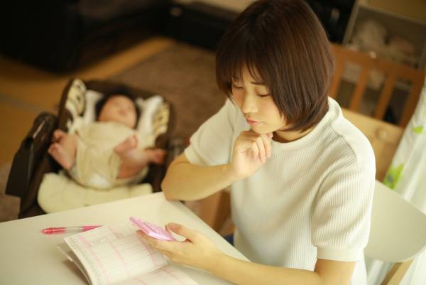 世帯年収500万！20代夫婦と子ども2人の4人家族＜リアルな貯金額＞【みんなの節約術】