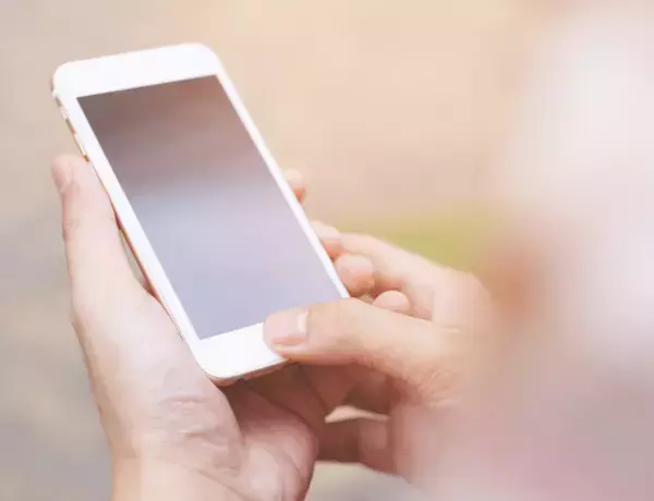 【SNSの弊害かも？】人身事故が起きた時、まず周りの人がした「怖い行動」とは