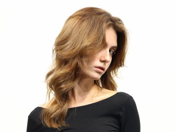 「クセ毛＝悪い物という考えを変えたい！」クセ毛を魅力に変える美容師hiroさんの想いとは