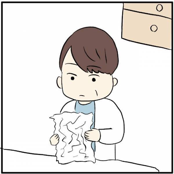 「バレた！？」クラスで自分だけスマホを持っていない息子の状況を何も知らない母が、先生からのプリントを見つけてしまう…！