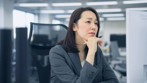 【不満だったけど…】会社の上司と意見がぶつかった！？解決できた理由とは
