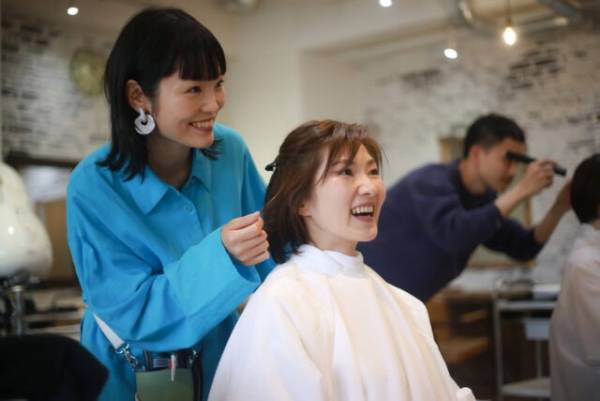 美容師になりたてで不安と緊張の日々…→「あなた、なりたて？」担当した女性客から思いがけない言葉が！？