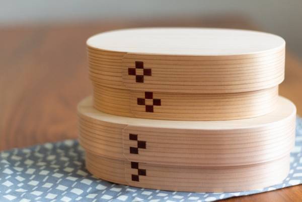 母「ごめん！昨日の残り物になった」と言い渡されたお弁当。開けた瞬間、まさかの中身に「20年たっても笑いのネタ」