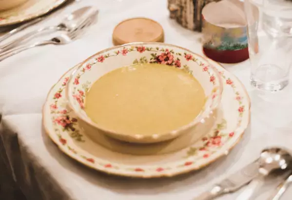 肉を避ける当時2歳の娘。すると、父の試行錯誤で”肉嫌い”を解決！その理由に「味だけではない」