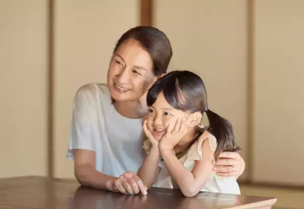 保育園に行きたくない2歳の孫　ばあばが来た瞬間…→「素敵」「ばあばの魔法」