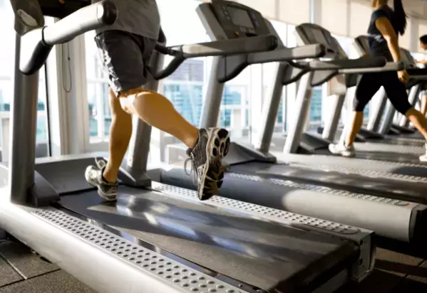 学生時代、筋トレ不足だったけど…⇒ジムに通い始めた結果「自信になった」