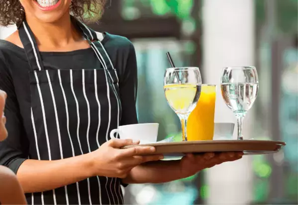 アメリカでソーダを注文すると…→「日本じゃ考えられない！」まさかの”サービス”に「びっくり」「嬉しかった」