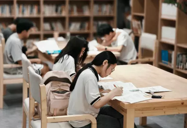 韓国で…食品が置かれた図書館⇒”100種類以上”のラインナップに「見てるだけでワクワク」