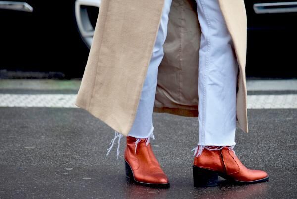 パリコレで目撃 今すぐ取り入れたい16春夏トレンド Part1 小物編 16年10月18日 ウーマンエキサイト 1 4 パリコレで目撃 今すぐ取り入れたい16春夏トレンド Part1 小物編 16年10月18日 ウーマンエキサイト 1 4