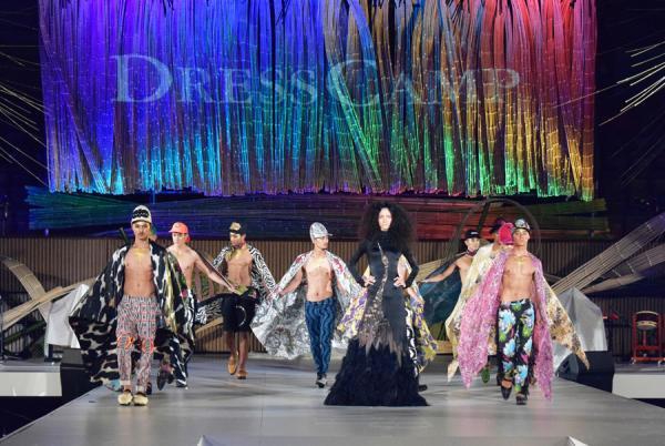 ランウェイにおける服の見せ方の話《水曜のケセラセラ》