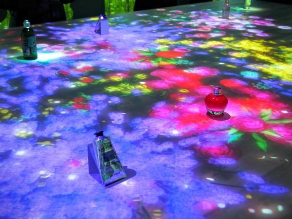 ロクシタン × チームラボ！美と芸術を五感で感じる「 #デジタルプロヴァンス 」