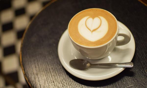 パリで行くべし！電源Wi-Fi完備のお仕事カフェ＆隠れ家バー