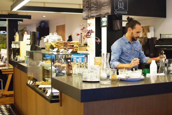 パリで行くべし！電源Wi-Fi完備のお仕事カフェ＆隠れ家バー