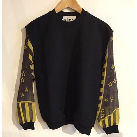 決め手はゆったりシルエット。ボーイッシュなトップスまとめ