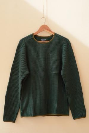 決め手はゆったりシルエット。ボーイッシュなトップスまとめ