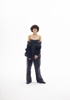 HOLIDAY 2017年秋冬コレクション 越境する自由と繋がる自由