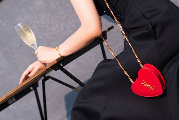 ラクサスでバッグ、レンタルしてみた。憧れブランドバッグと合わせるコーディネート【 #パーティーは戦場 】編