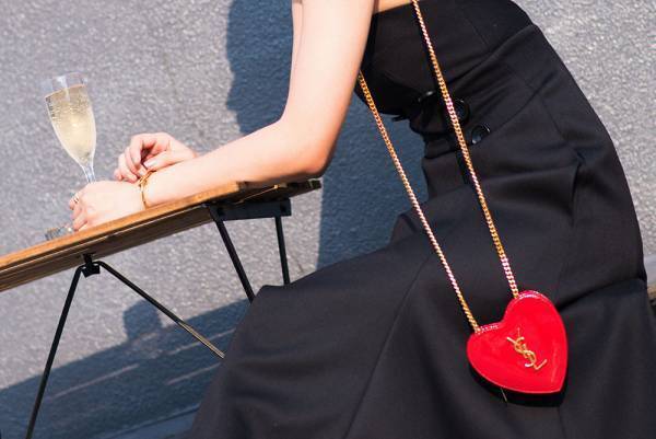 ラクサスでバッグ、レンタルしてみた。憧れブランドバッグと合わせるコーディネート【 #パーティーは戦場 】編