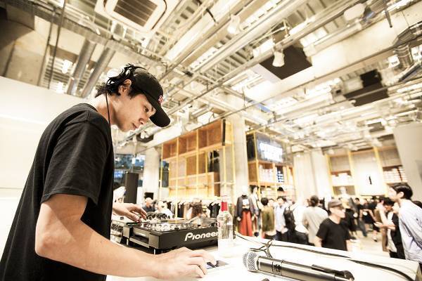 アンルート 二子玉川のシークレットイベントに潜入！当日は呂布のDJ、ペトロールズのスペシャルライブも。
