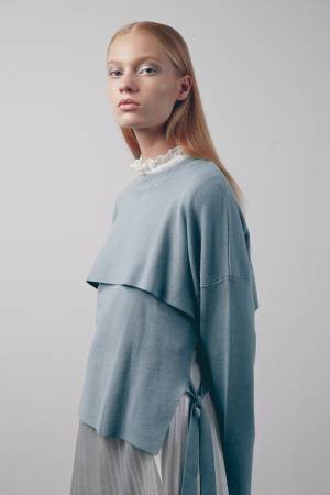 FEMIND TOKYO 2017年冬コレクション 雪のキャンバスに乗せる私色