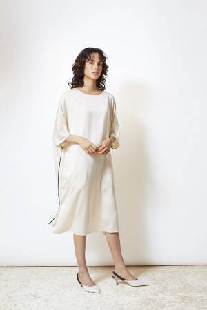 KENJI HIKINO 2018年春夏コレクション 心の波に身を委ねて