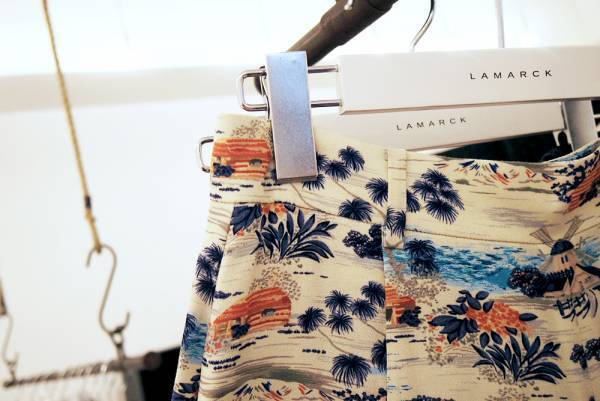 白い壁に記憶を映して - LAMARCK 18SS【ランウェイのケセラセラ】