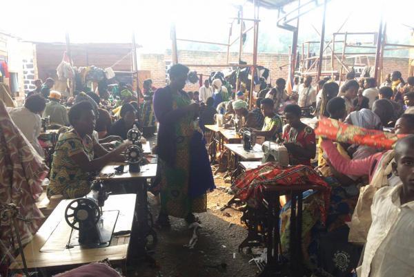 ルワンダ発でエシカルファッションに新たな風を。女子大生が立ち上げたファッションブランド「Alizeti」の挑戦