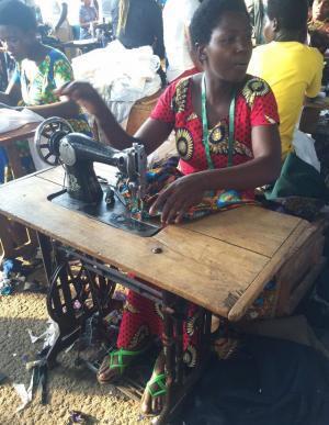 ルワンダ発でエシカルファッションに新たな風を。女子大生が立ち上げたファッションブランド「Alizeti」の挑戦