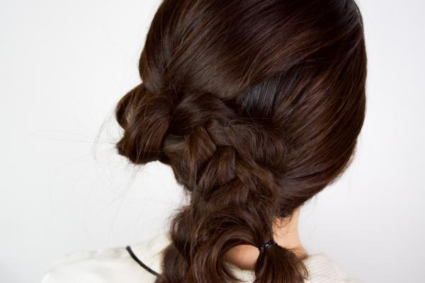 三つ編みで実現！自分でできる着物ヘアアレンジ【ロングヘア編】