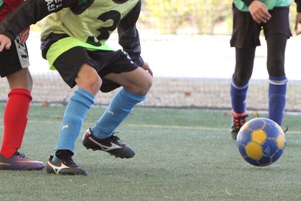 小学生バレーボール体罰　口止め誓約書を配る親の「罪」とは