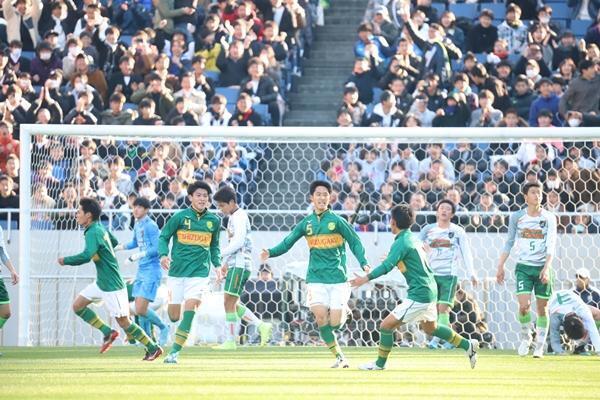 サッカーで頭を切り替えるのに必要なスキルとは。選手権優勝の静岡学園に学ぶ必要な情報を選び取る力