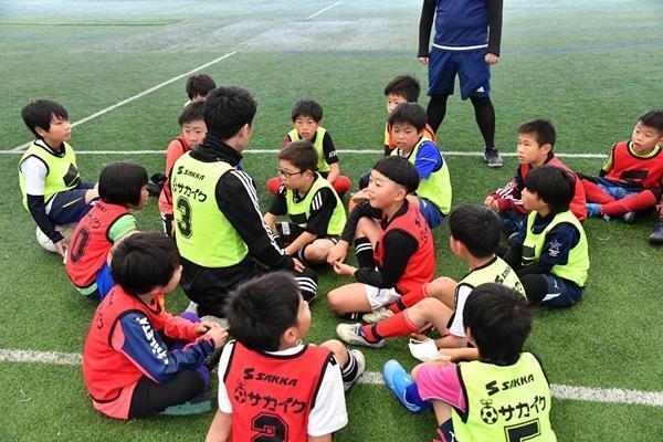 足元の技術習得より「ごめん」「ありがとう」が言える、人を気遣えることがサッカー上達につながる理由