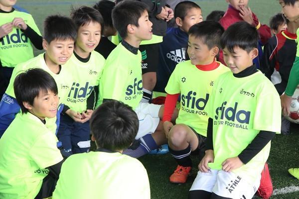 「あいつのミスじゃん」他責的では勝てない。チームの雰囲気を良くして結果につなげるための「コミュニケーション」とは