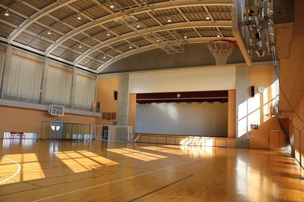 「失敗したからと諦めないで」元Jリーガー、カレン・ロバートさんが育成年代の選手に伝えたいこと