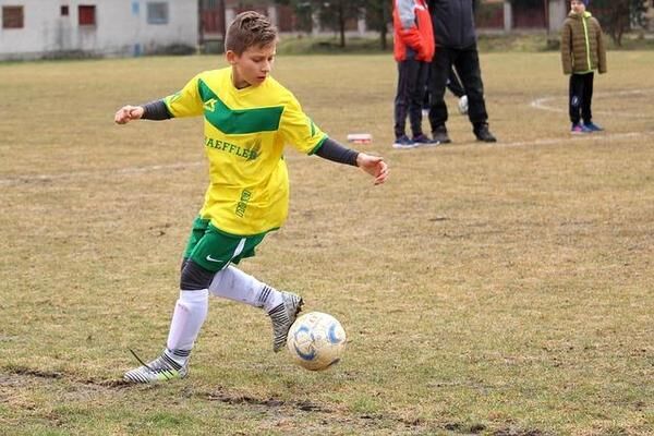 サッカー選手と利き足の関係は 利き足の調べ方についても解説 21年5月17日 ウーマンエキサイト 1 2