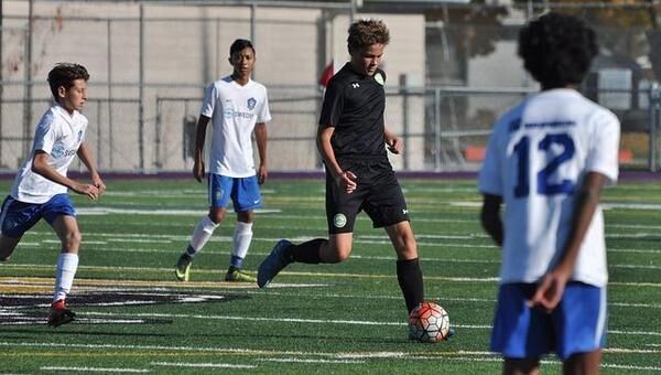 ゲーゲンプレスとは 意味から具体的な種類まで解説 21年6月14日 ウーマンエキサイト 1 2