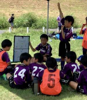 周りを見る余裕と試合運びが身につく！　新設U-10リーグの「特別な」レギュレーションとは