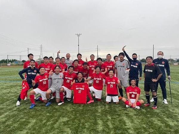 社会人リーグ主将、自身も真剣にサッカーを楽しむお父さん選手がサッカー少年の育児で実践するただ一つの事