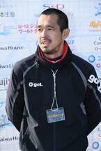 元日本代表・久保竜彦さんが２年連続監督　試合中「声を出さない」理由とは