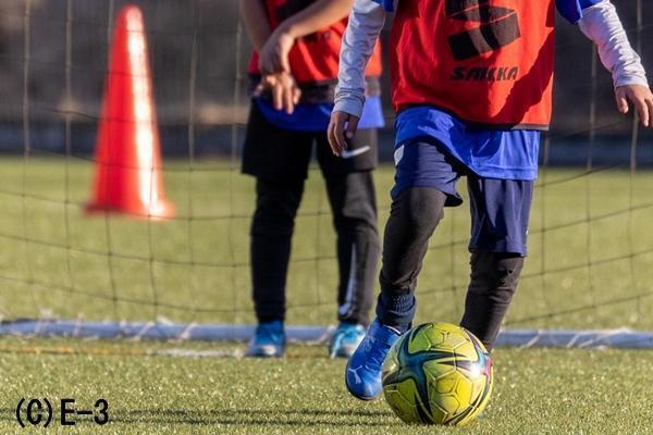 「ファミリーカーは嫌」というこだわり派も納得！　サッカーをする子の親におすすめの車選びのポイント