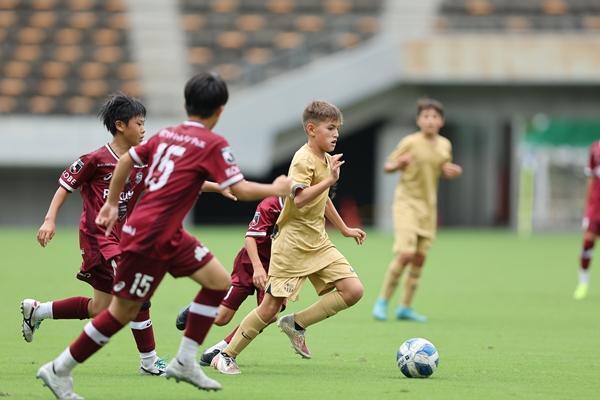 フィジカル差のある相手との対戦、個人ではなくクラブのイメージを考えての行動　バルサが考えるピッチ内外での大事なこと